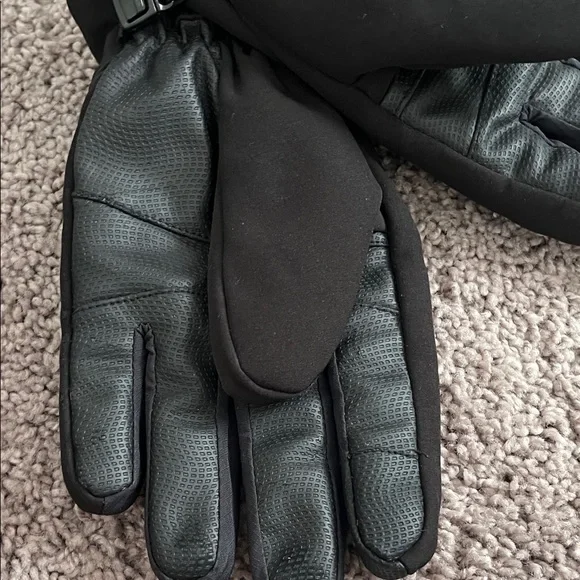 Rossignol Black Winter Gloves with Red Accents - Picture 3 of 4